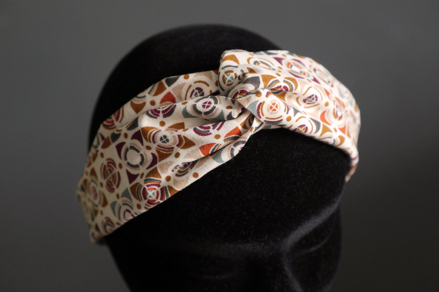Headband twisté tissu mosaïque crème caramel demi turban femme bandeau cheveux