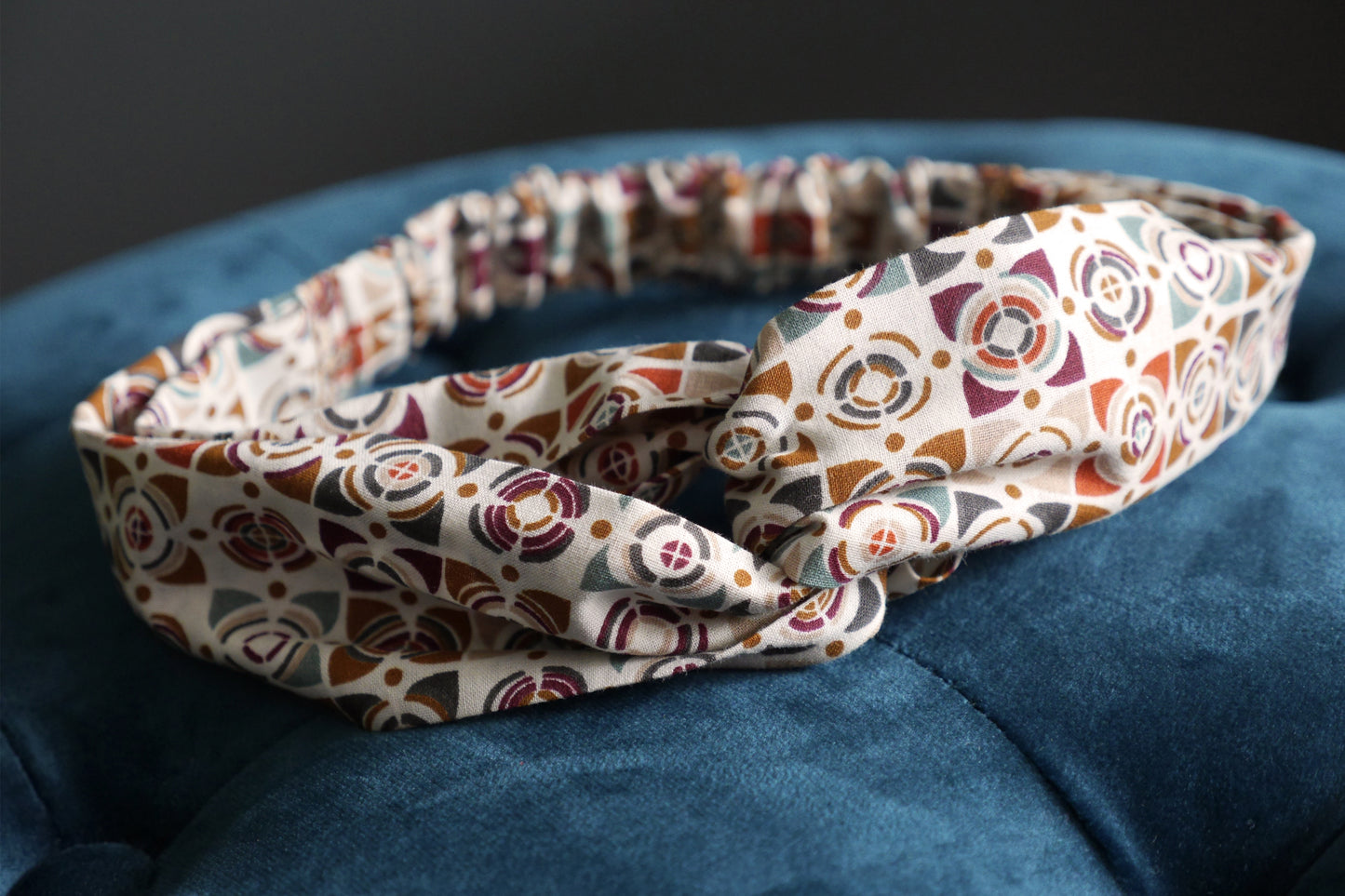 Headband twisté tissu mosaïque crème caramel demi turban femme bandeau cheveux
