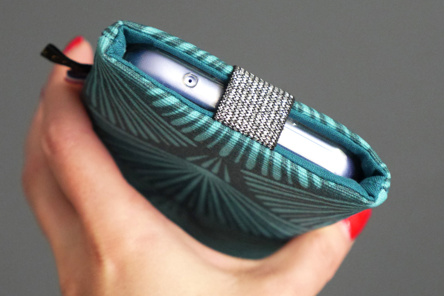 Housse téléphone portable rigide imperméable gros éventails bleu turquoise pétrole taille au choix