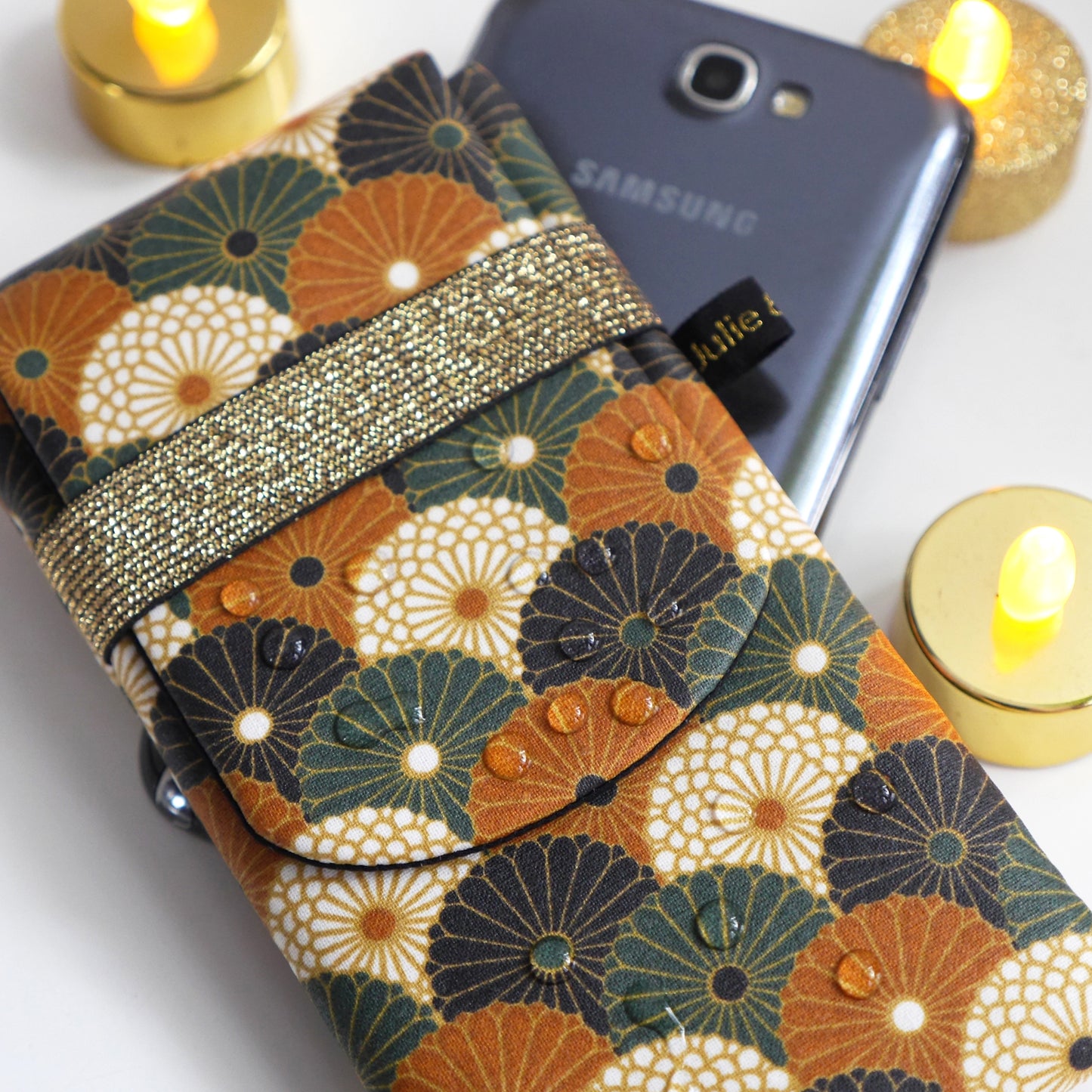Housse rabat imperméable tous téléphones motifs éventails fleurs bronze vert noir élastique doré
