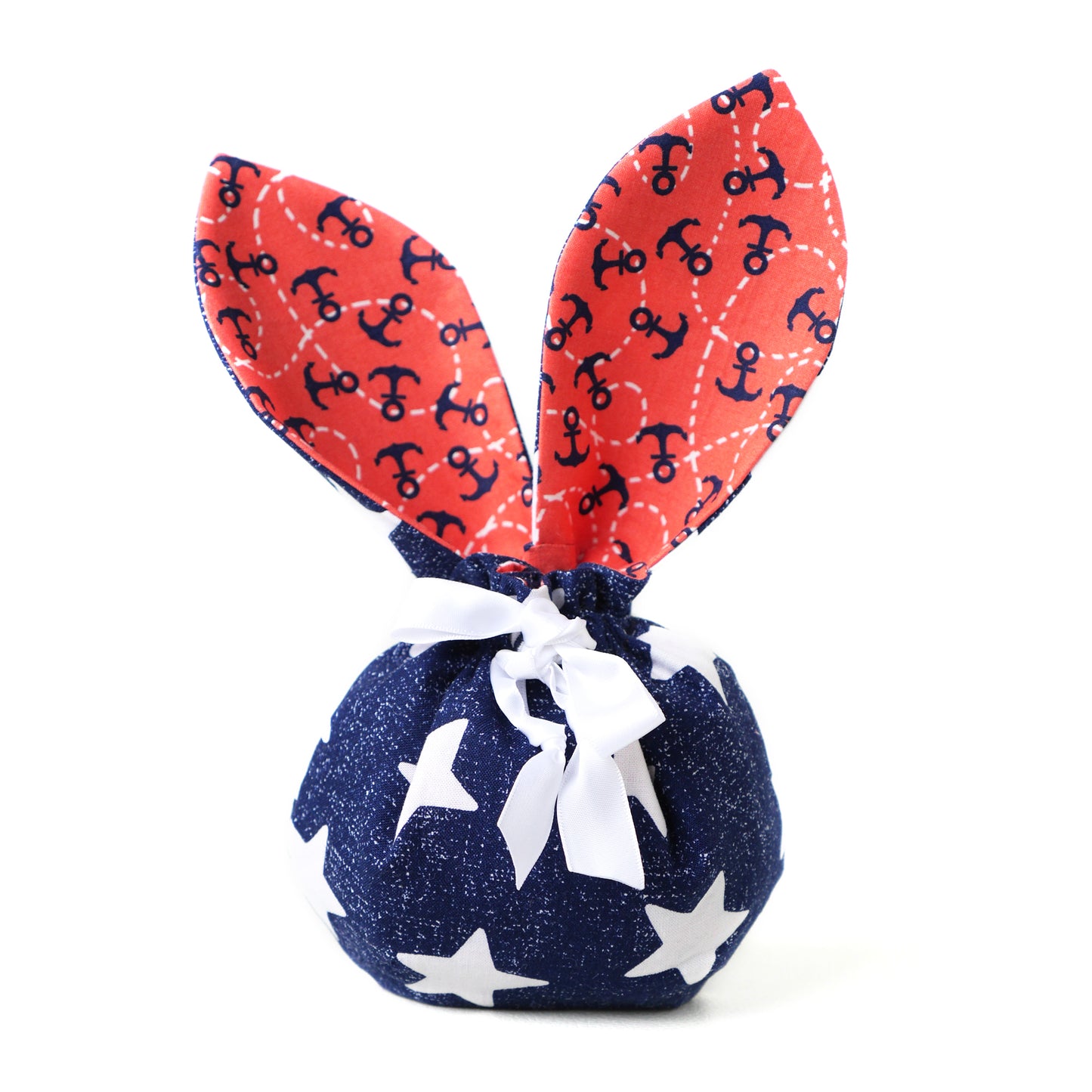 Pochon lapin sac enfant Pâques tissu bleu marine rouge corail étoiles et ancres marines gourmandises chocolat