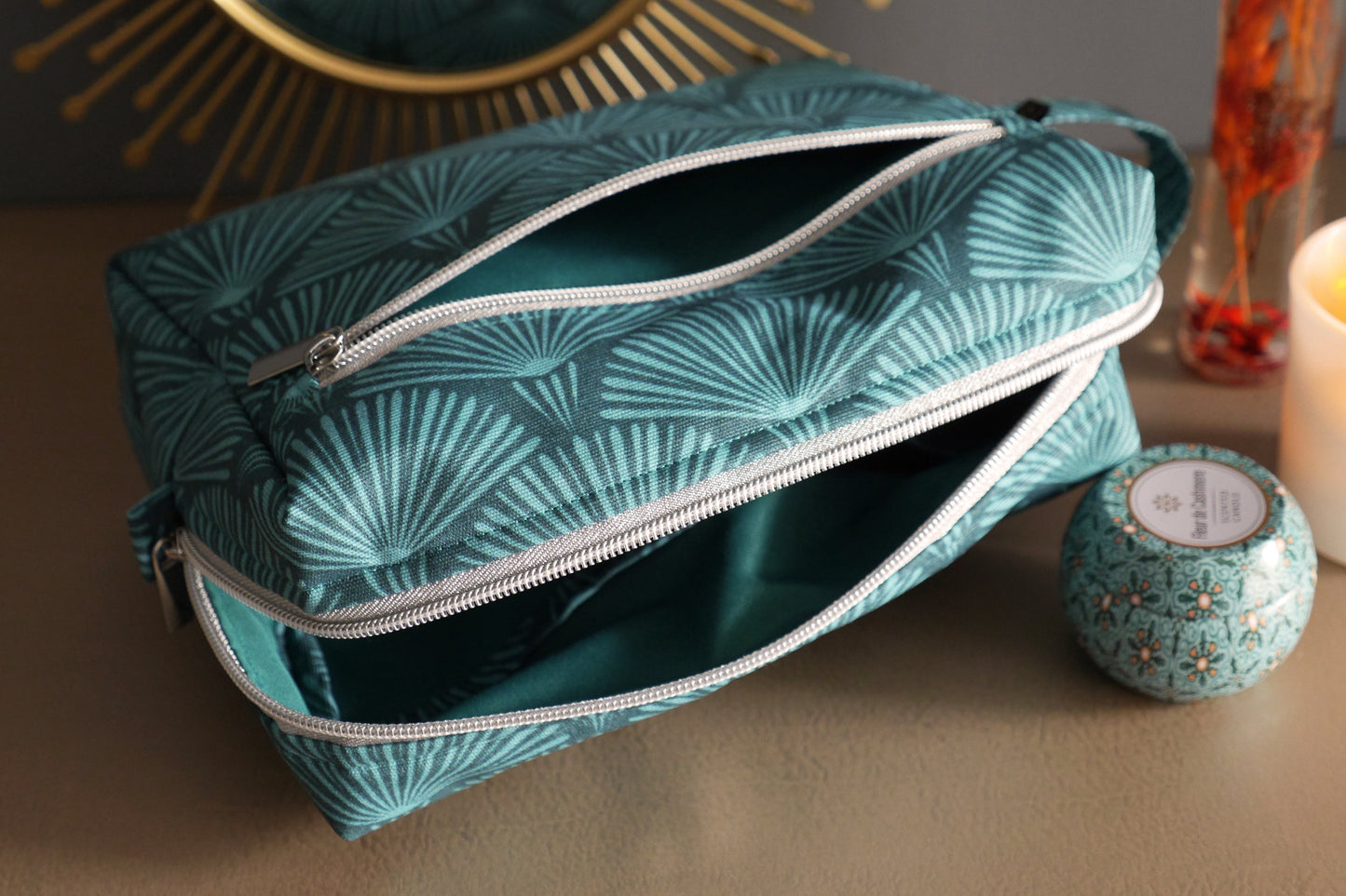 Trousse de toilette VOYAGE tissu toile imperméable éventails bleu turquoise pétrole