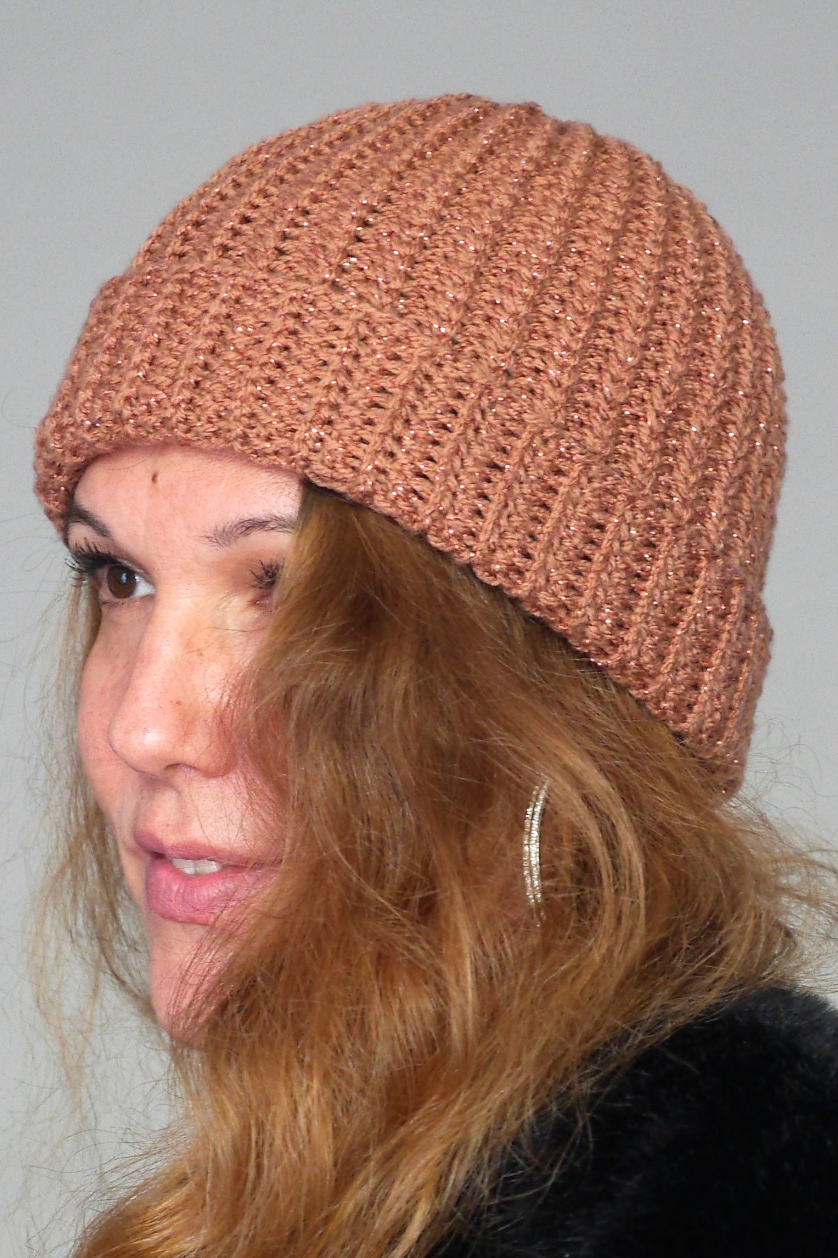 Bonnet Very Parfait tricoté main côtes fantaisies terracotta pailleté