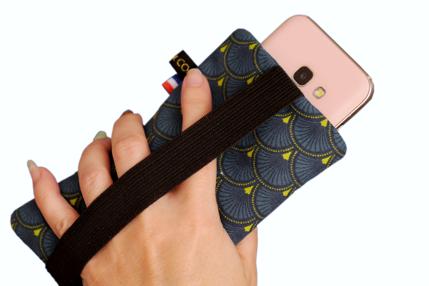 Housse écailles bleu marine iPhone, Samsung taille au choix étui téléphone portable tissu japonais graphique élastique doré