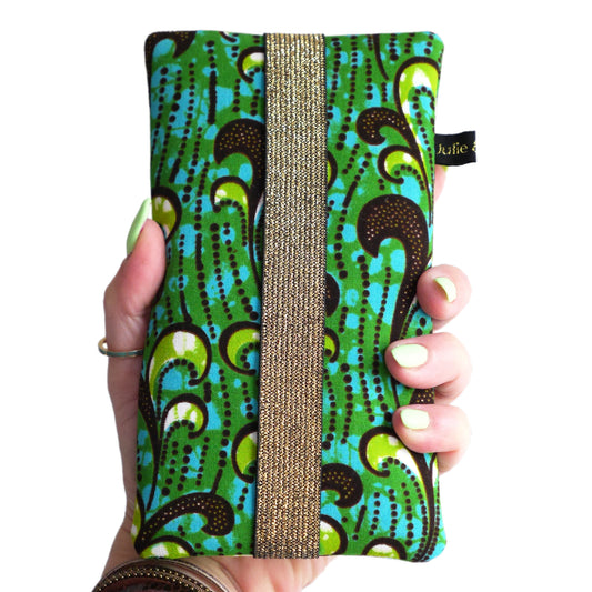 Housse iPhone 15 / 15 Pro Max, Samsung S23 / S23+ tous téléphones taille au choix tissu wax coton vagues bleu vert marine élastique or