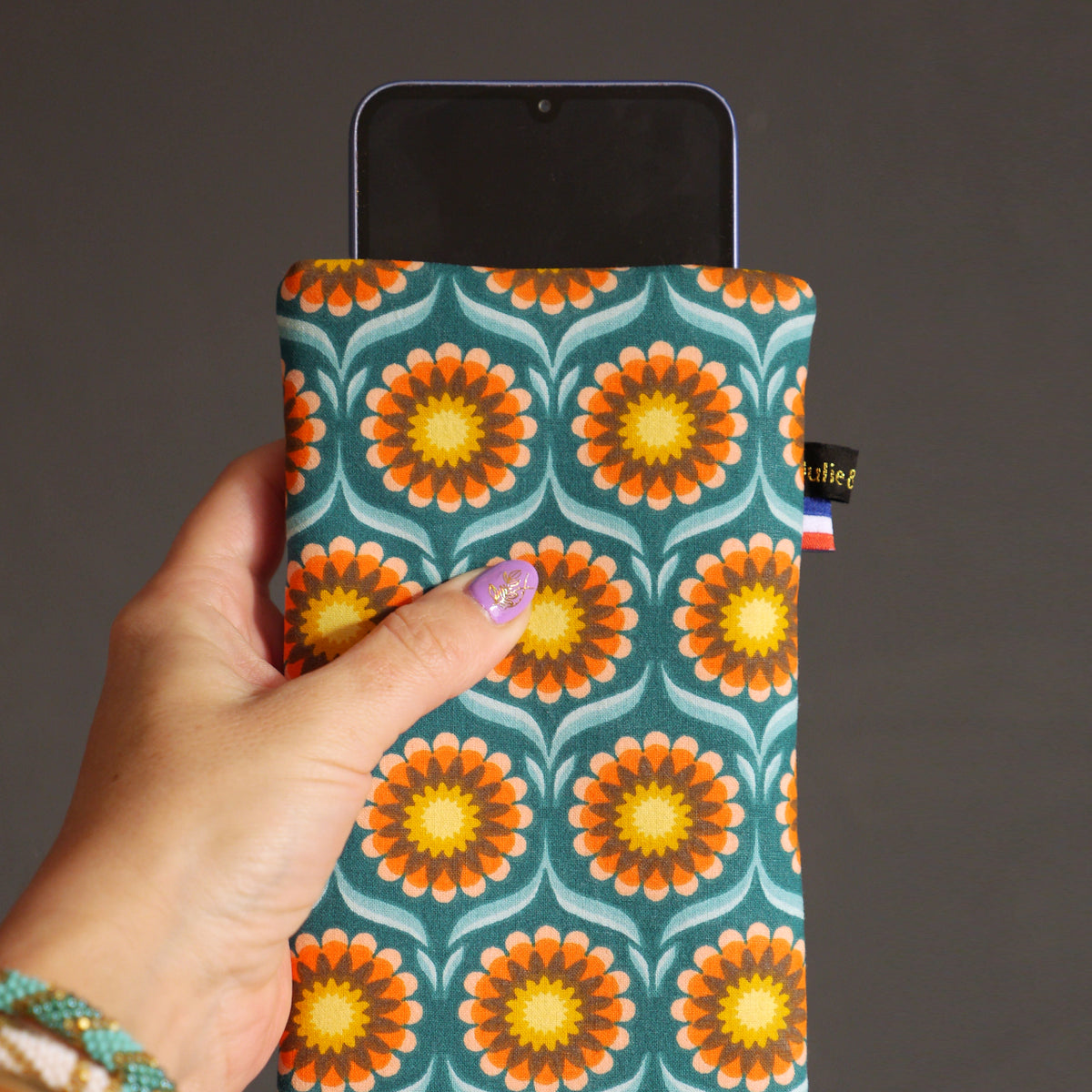 Housse chaussette tournesols tous téléphones tissu fleurs sur fond bleu pétrole taille au choix étui portable élastique jaune