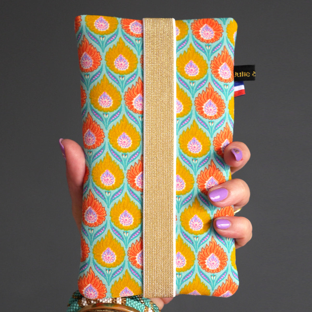 Housse chaussette tous téléphones tissu graphiques fleurs flammes fond turquoise taille au choix étui portable élastique or