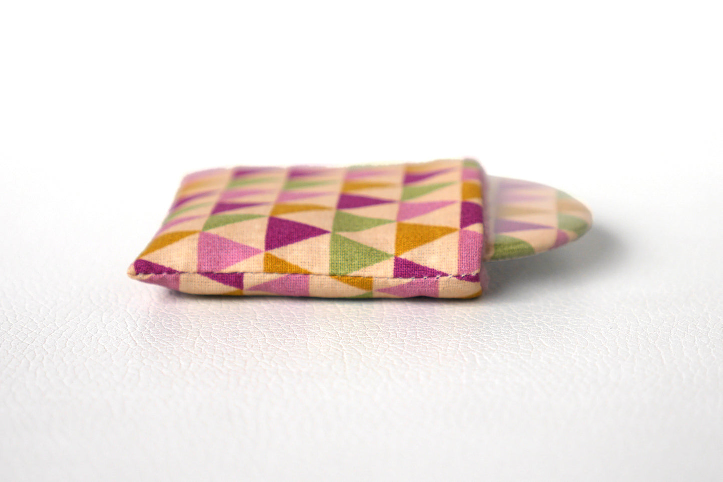 Miroir de poche rond 56mm et son étui tissu formes géométriques triangles colorés