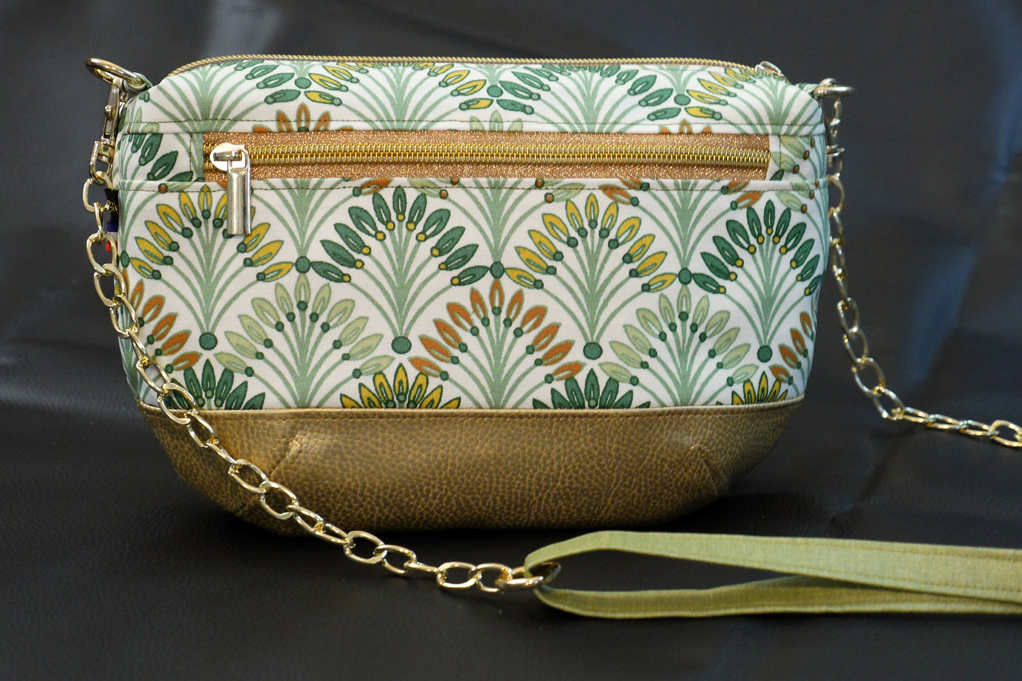 Sac à main tissu enduit imperméable palmiers et simili cuir doré avec bandoulière réglable