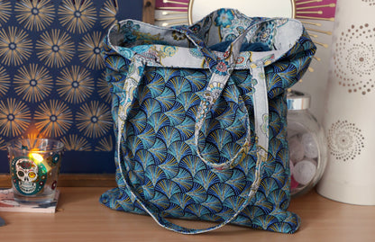 Totebag réversible tissu jacquard têtes de mort mexicaines bleu turquoise et gris