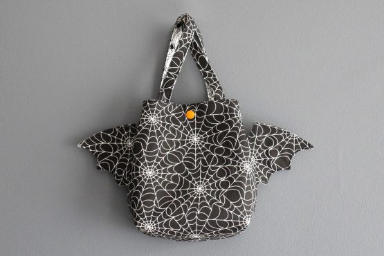 Panier halloween sac à bonbons en tissus phosphorescent fête enfant déguisement fait main original toile araignée chauve-souris - Julie & COo
