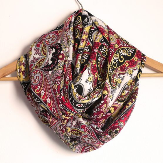 Snood foulard femme écharpe mi-saison motifs variés fleurs arabesques multicolore rouge noir jaune mode accessoire cadeau - Julie & COo