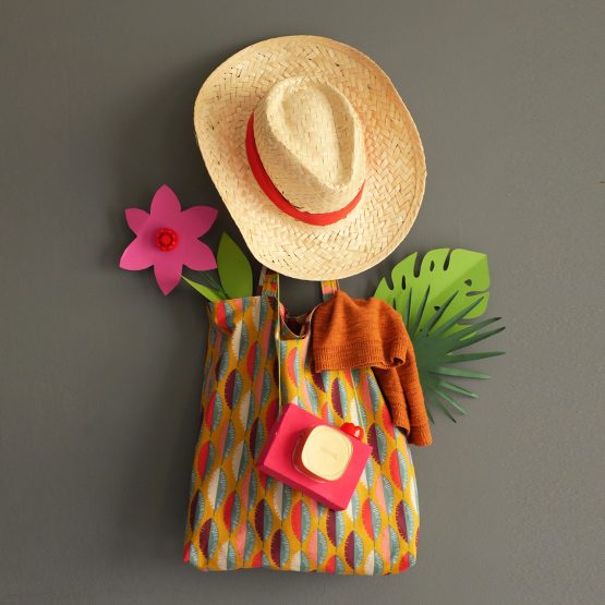 Tote bag réversible sac femme tissu motifs feuilles fleurs coloré multicore jaune rouge grenat plage été vacances cadeau fait main original handmade France - Julie & COo