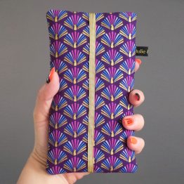 Housse de téléphone portable tissu paon japonais éventail doré violet or fermeture élastique parme étui iPhone Samsung Huawei pochette handmade cadeau original - Julie & COo
